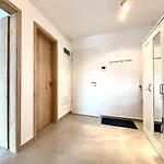Апартаменты Coresi Nest - Pet Friendly