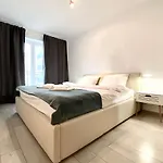 Coresi Nest - Pet Friendly Брашов